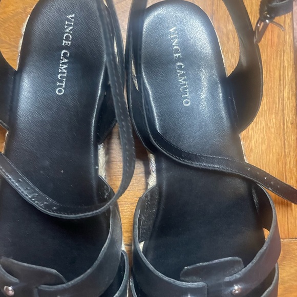 Leather Vince Camuto sandals! Size 9.5. - Picture 6 of 8
